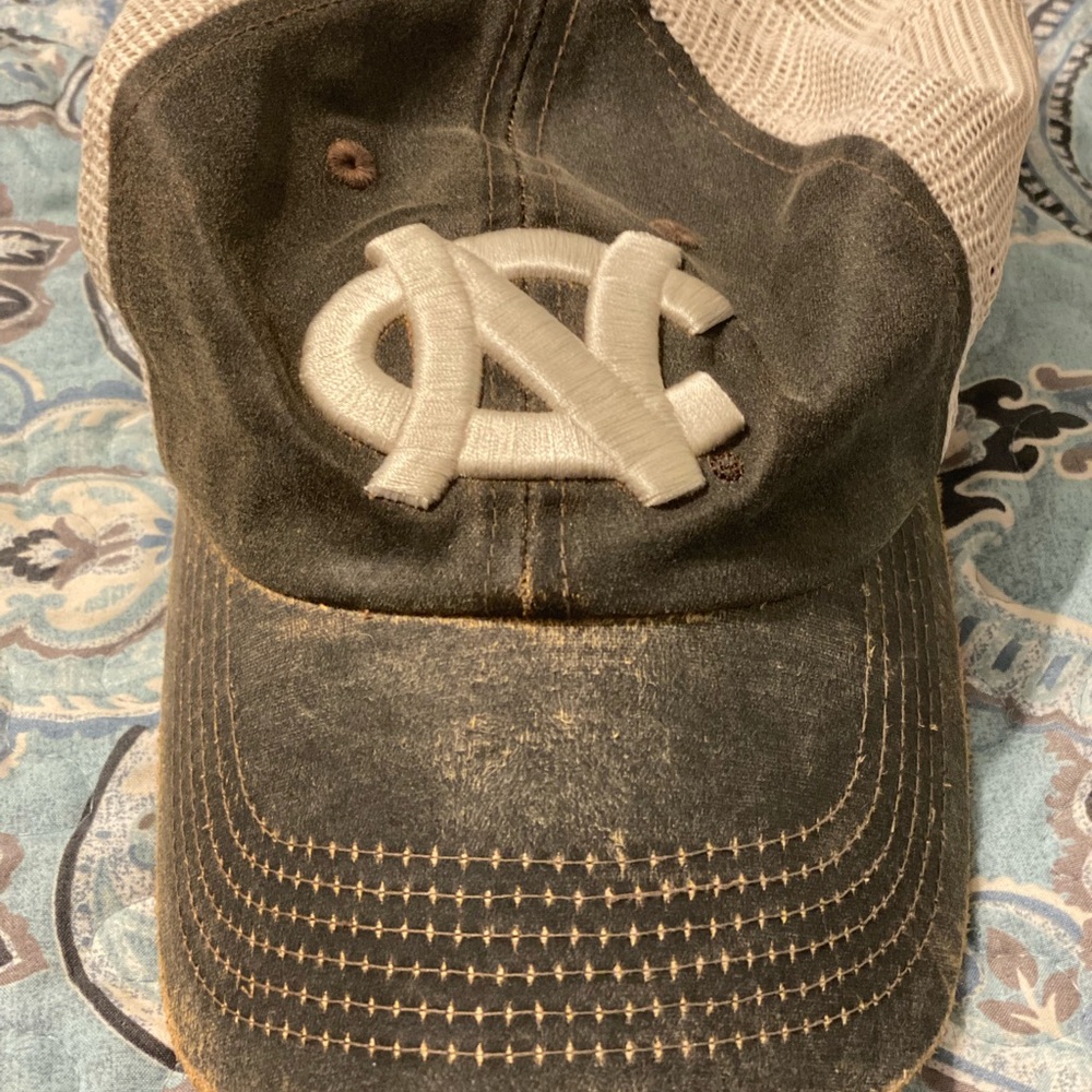 UNC Tarheels Distressed/Worn Unstructured Hat
